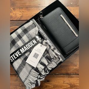 Steve Madden scarf and wallet set. NWT.